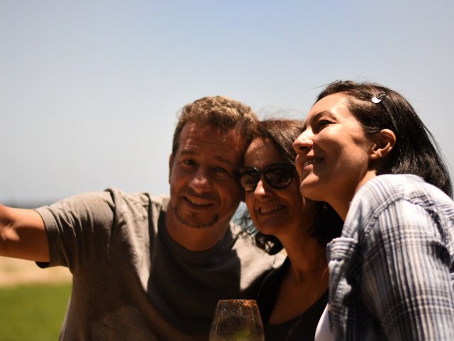 Kosik Lab beach lunch 2025